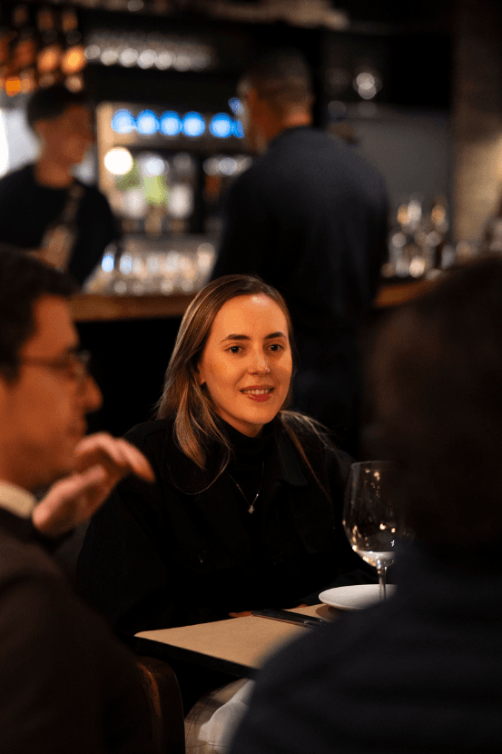 Maria Fernanda Pelegrini em um jantar da Santée