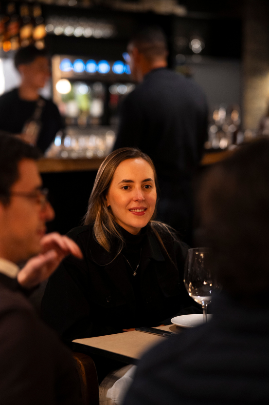 Maria Fernanda Pelegrini em um jantar da Santée